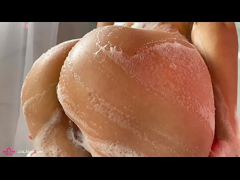 ❤️ Une brune masturbe sa chatte avec un vibrateur jusqu'à un orgasme intense sous la douche. Porno vk at fr.assistirhentai.ru