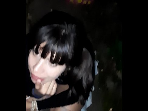 ❤️ Dans la rue, le pénis gonflé en échange de bonbons Porno vk at fr.assistirhentai.ru